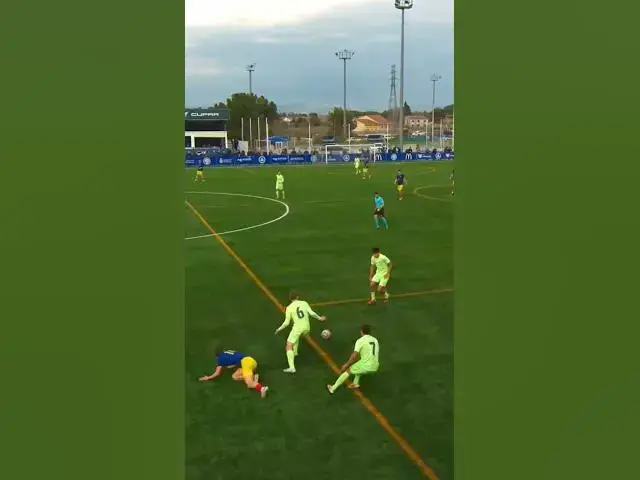 Video thumbnail for EL MEDIOCENTRO DE LA MASIA QUE ENAMORA A FLICK