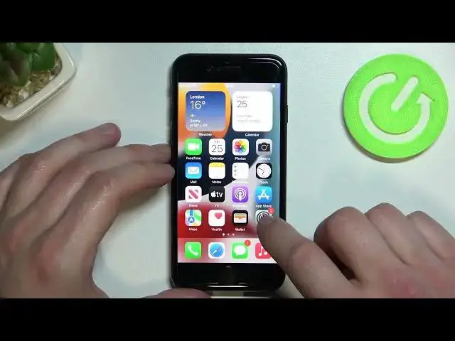 Video thumbnail for How to Manage Assistive Touch in iPhone SE 2022 – Enable / Disable Assistive Panel