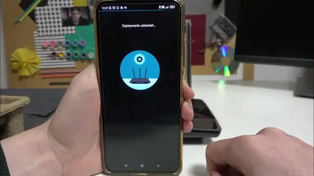 Video thumbnail for Jak skonfigurować Router TP-LINK TL-MR6400 w aplikacji TP-Link Tether?