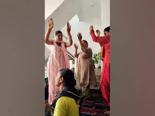 Video thumbnail for हरयाणवी लोक गीत डांस | #Short #Shorts | Happy Lokgeet