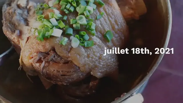 Video thumbnail for Osam Bulgogi / Bulgogi de porc épicé / 오삼불고기