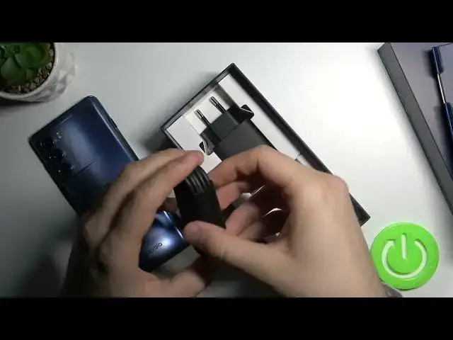 Video thumbnail for Check out All Box Accessories of Motorola Moto G200 - EU Distribution