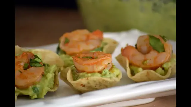 'Video thumbnail for Shrimp & Guacamole Appetizer Recipe | How To Make Shrimp Appetizers | SyS'