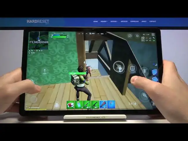 Video thumbnail for Fortnite Gameplay on Lenovo Tab P11 – Gaming Quality Checkup