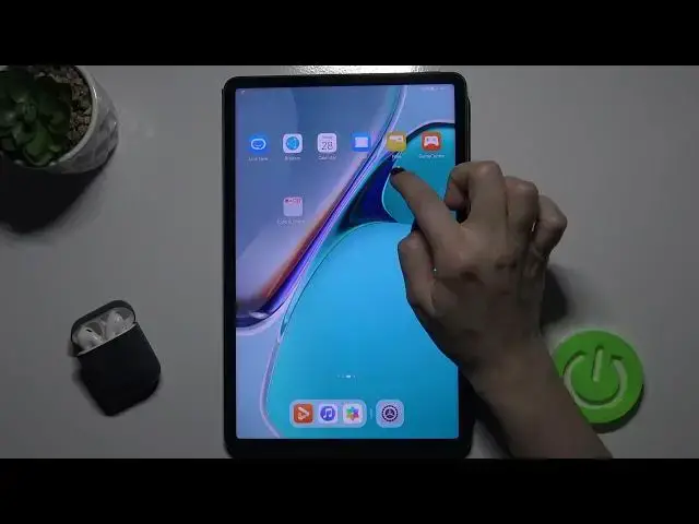 Video thumbnail for How to Create Folders on Home Screen on HUAWEI MATEPAD 11 - Group App