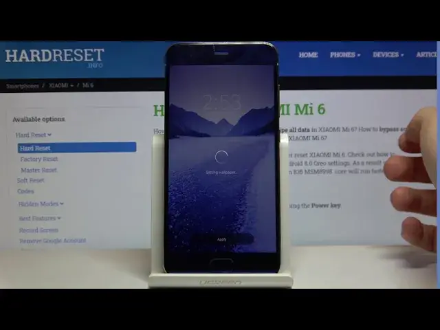 'Video thumbnail for How to Change Wallpaper in XIAOMI MI 6 - Wallpaper Settings'