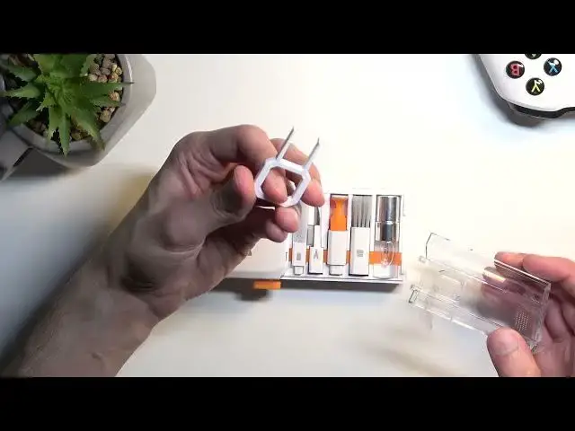 'Video thumbnail for Cleaning Kit Unboxing for iPhone / AirPods / iPad | The Best Cleaner Tool for Apple Device'