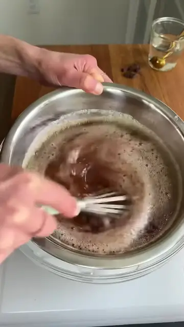 Video thumbnail for Chocolate marbled sourdough AND homemade whipped chocolate brown butter 🤎  baking  sourdough  bread(720P HD)