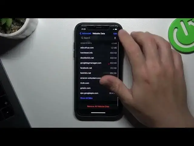 Video thumbnail for "Say Goodbye to Slow Browsing! Learn How to Clear Safari Cache in Seconds!