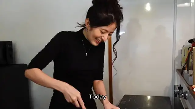 Video thumbnail for Blueberry Cheesecake Tacos majjan recipe