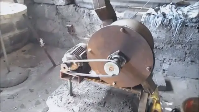 Video thumbnail for Homemade hammer mill./Low-cost hammer mill/Hammer mill/Crusher mill /homemade crusher mill.
