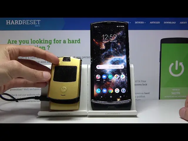 Video thumbnail for Compare MOTOROLA V3 & MOTOROLA Razr (2019) – Classic Motorola V3 vs New Motorola Razr