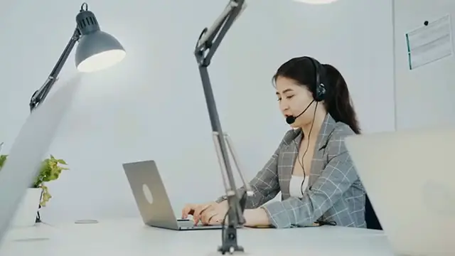 Video thumbnail for REPLACE Your Customer Service Team With These FREE, Trainable Chatbots