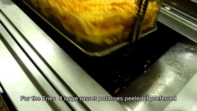 Video thumbnail for Poutine – Fries with gravy and cheese curds. Recipe