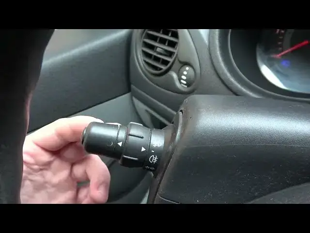 'Video thumbnail for How to Enable or Disable High Beam in Renault Clio III (2005 - 2012) - Turn High Beam On or Off'