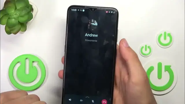 Video thumbnail for Jak nagrywać rozmowę na WhatsApp?