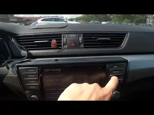 Video thumbnail for How to Enable or Disable Automatic Headlights Control in Rain in Skoda Superb III ( 2015 – Now )