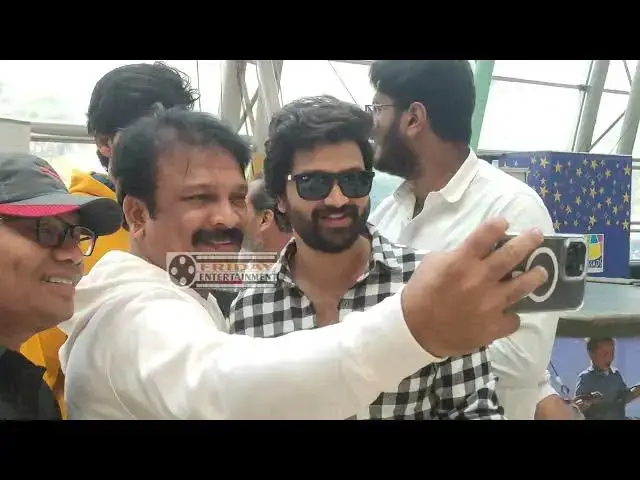 Video thumbnail for SOHAIL HUNGAMA AT IMAX MULTIPLEX | LUCKY LAXMAN Movie Review | Friday Entertainment