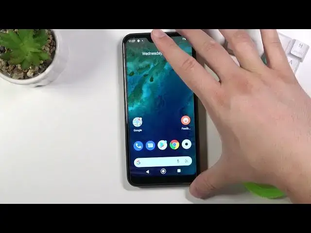 Video thumbnail for How to Find and Open Flashlight in Xiaomi Mi A2 Lite – Use Torch