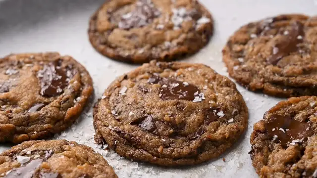 Video thumbnail for Chocolate Chip Cookies