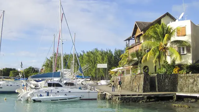 Video thumbnail for Grand Baie | Die Große Bucht auf Mauritius