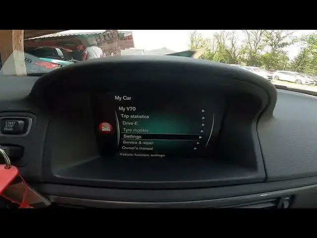 Video thumbnail for How to Find and Manage Lights and Vision Settings in VOLVO V70 III ( 2007 – 2016 )