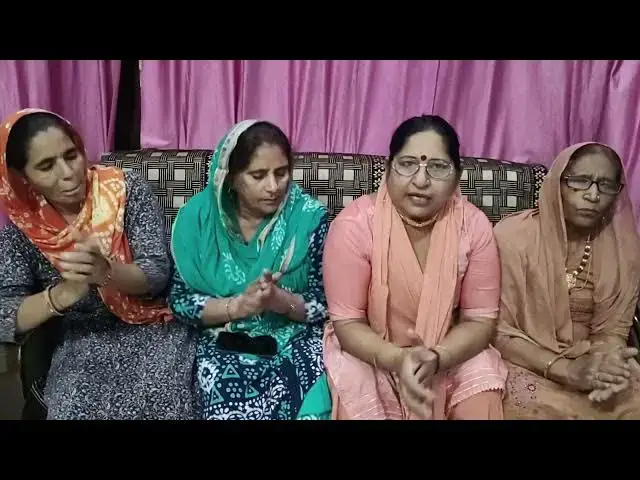 Video thumbnail for 😓आरे तेरे बूढ़े मैया बाप बीर दुदकार मतना #happy_lokgeet #viral #bhajan ,