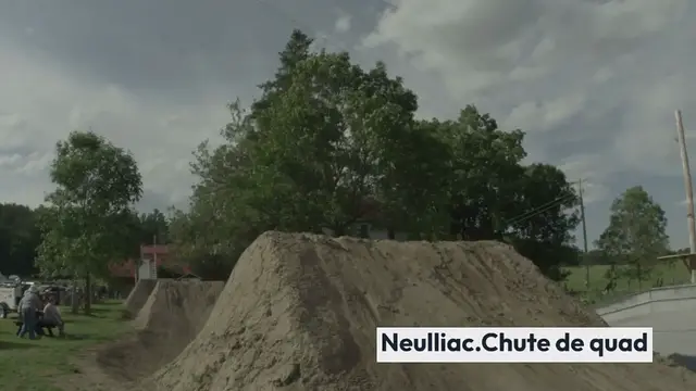 'Video thumbnail for Neulliac. Chute de quad'