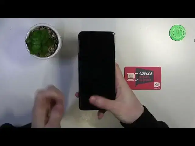 Video thumbnail for POCO X3 GT Hand Size Comparison