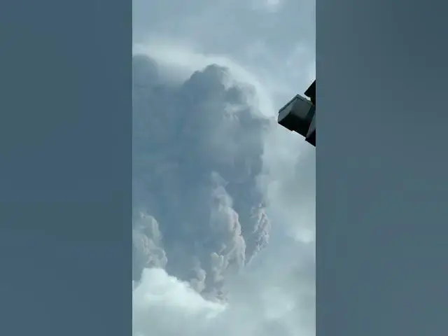 'Video thumbnail for Eruption of Soufrière St. Vincent volcano 9 April 2021'