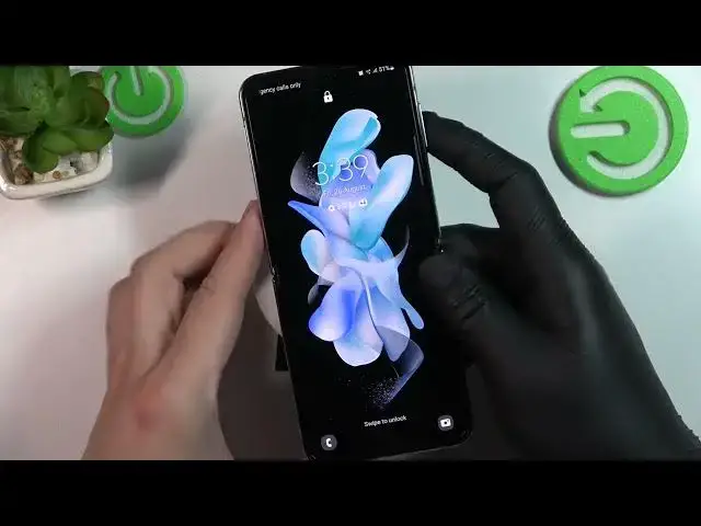 'Video thumbnail for Samsung Galaxy Z Flip4 - Does it support wireless charging'