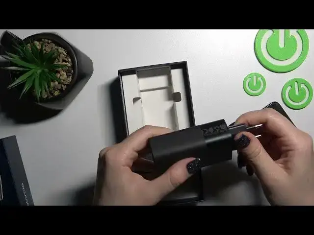 'Video thumbnail for Does MOTOROLA Moto G52 Comes with Charger?'