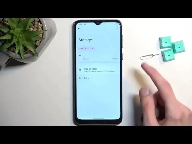 'Video thumbnail for How to Format SD Card on MOTOROLA Moto E13'