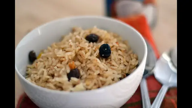 Video thumbnail for COLOMBIAN COCONUT RICE | How To Make Coconut Rice | SyS