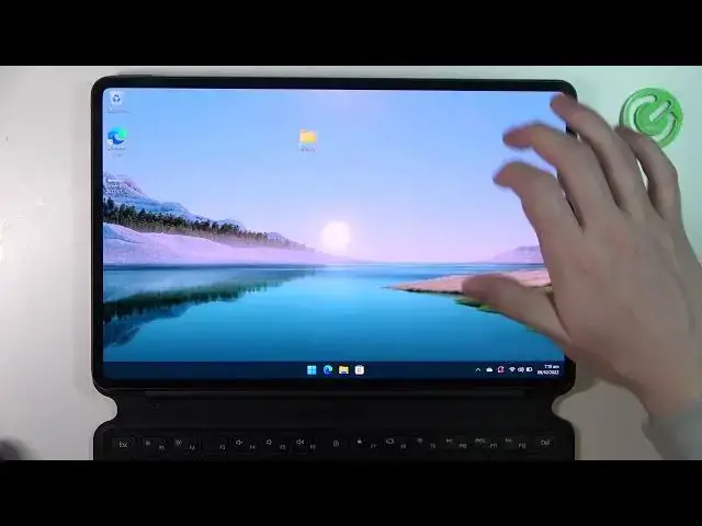 Video thumbnail for HUAWEI MateBook E Windows 11 - How To Make Home Screen Folders