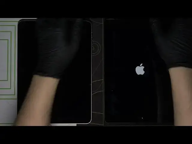 Video thumbnail for Boot Animation Comparison on iPad 2021 vs iPad Air 4 – Starting Screen / Boot Logo