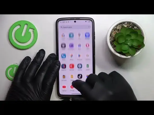 Video thumbnail for Motorola Razr 2022 - How To Install Fortnite