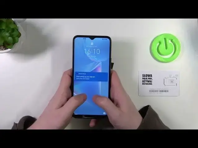 Video thumbnail for How Big HONOR X8 Is? - Hand Size Comparison