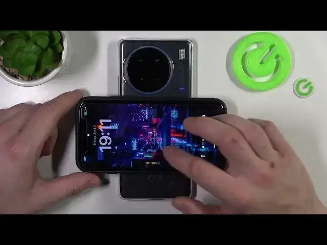 'Video thumbnail for How to Changer other Devices using Vivo X90 Pro – Operate Reversed Wireless Charging'