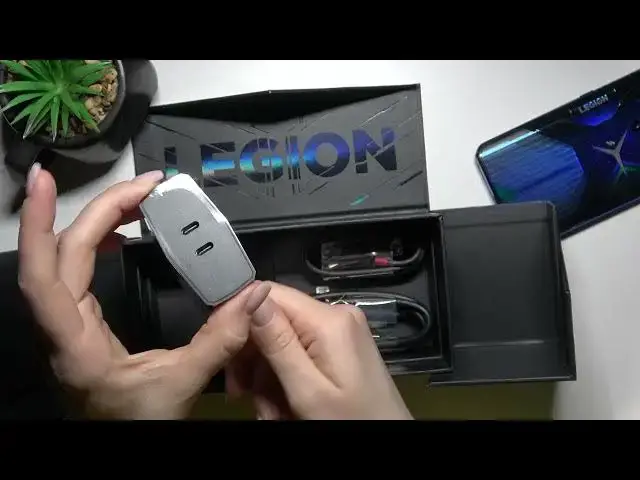 Video thumbnail for What kind of charger comes with Lenovo Legion Duel in the box?