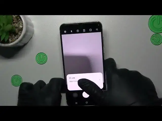 'Video thumbnail for How to Scan QR Codes on Samsung Galaxy S23+'