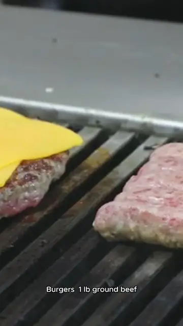 'Video thumbnail for Smash Burger Pancake Recipe (1)'