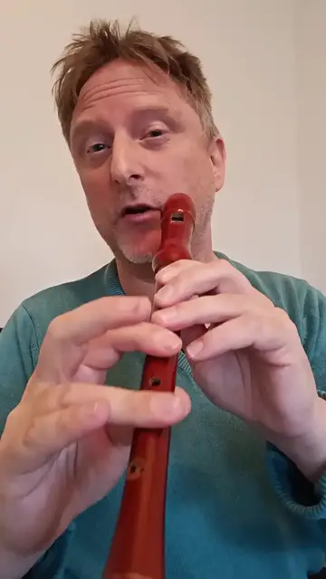 Video thumbnail for Ornamentation in Irish Recorder Playing - Cranns on Low D