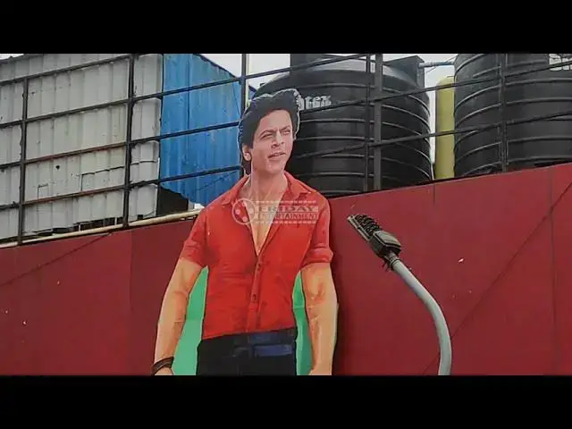 Video thumbnail for JAWAN 150ft Cutout at Prasads IMAX | JAWAN Movie Review | #Jawan Movie | Friday Entertainment