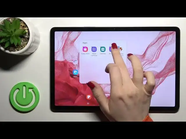 'Video thumbnail for Samsung Galaxy Tab S8 - How To Create Home Screen Folders'
