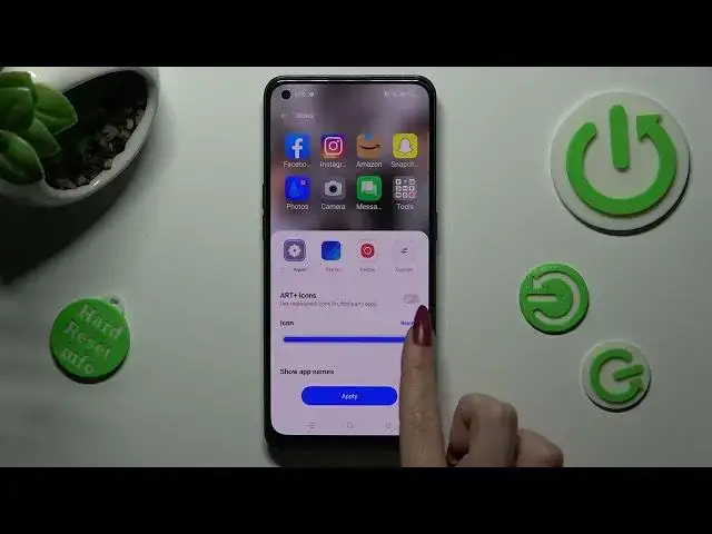 'Video thumbnail for How to Change the App Icons Size on an OPPO Reno 8T'