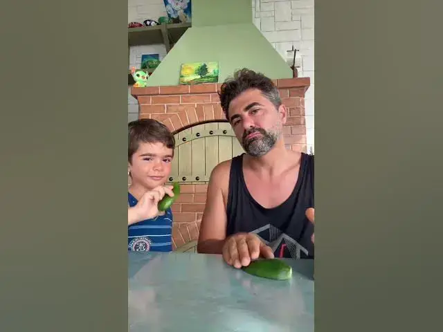 Video thumbnail for Bizi uşaqlıqda ən adi şeylərlə aldada bilirdilər biz də buna inanırdıq.