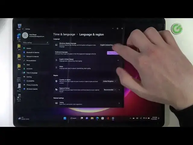 'Video thumbnail for Microsoft Surface Pro X - How To Change System Language'