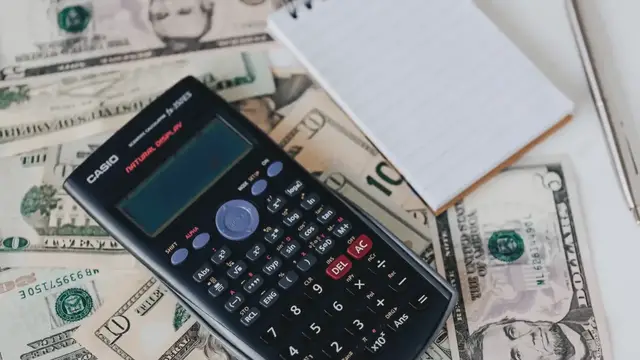 'Video thumbnail for Understanding Your Car Insurance Total Premium: Components and Calculation'