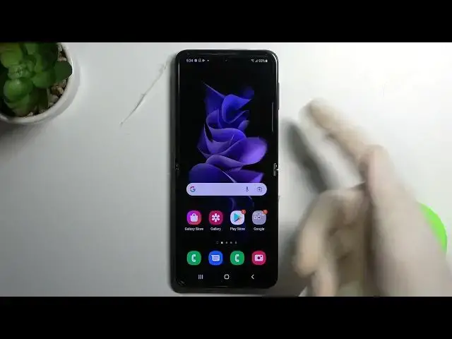 Video thumbnail for How to Switch Off SAMSUNG Galaxy Z Flip3 – Power Off Device